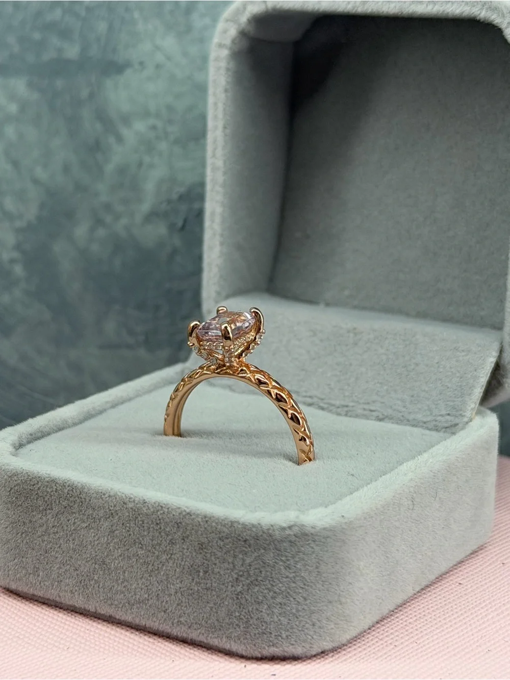 Stunning Hidden Halo Natural 1CT Pink Amethyst Ring 18K Rose Gold plated Size 8